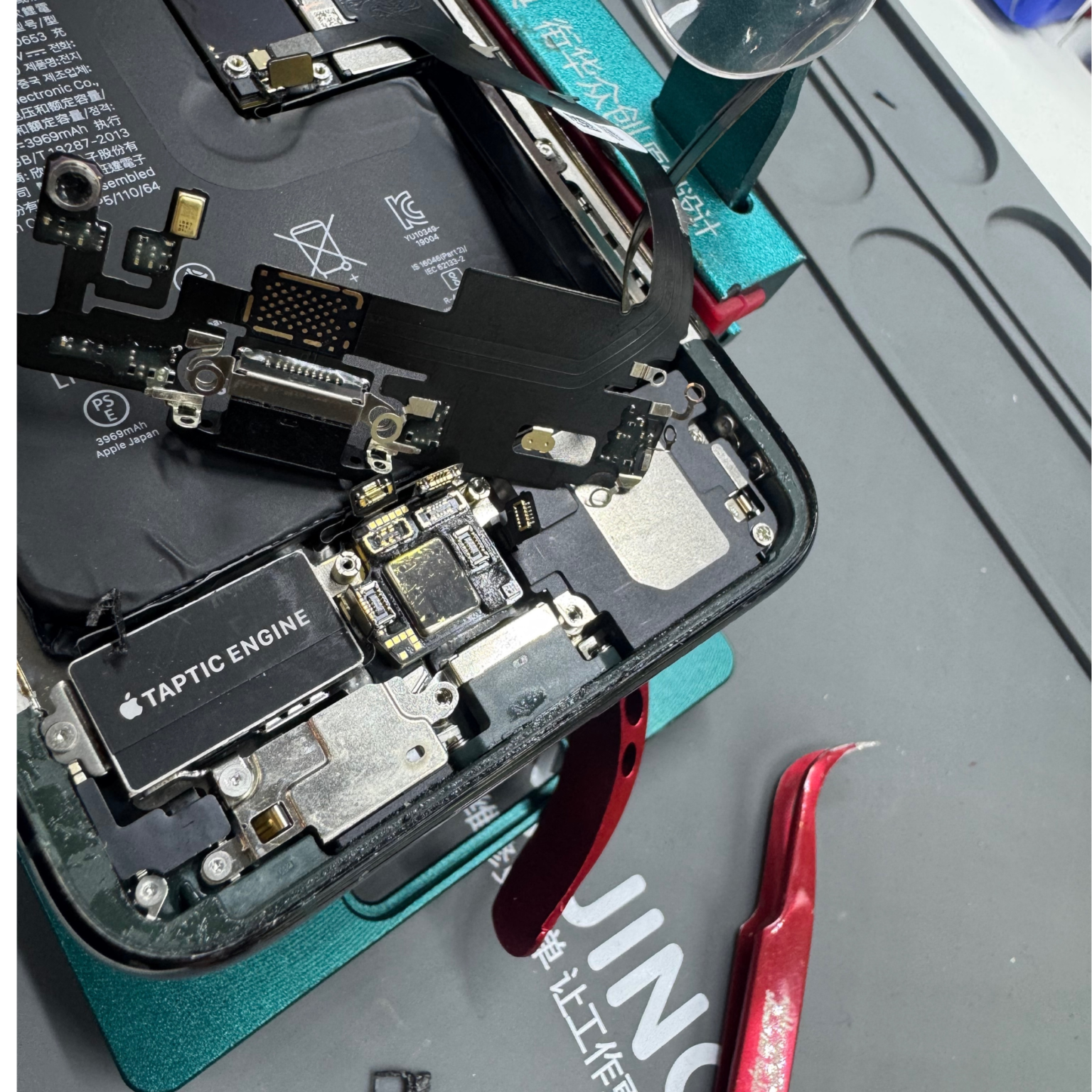 Post para instagram montagem fotos Dia da Mulher preto e branco 2