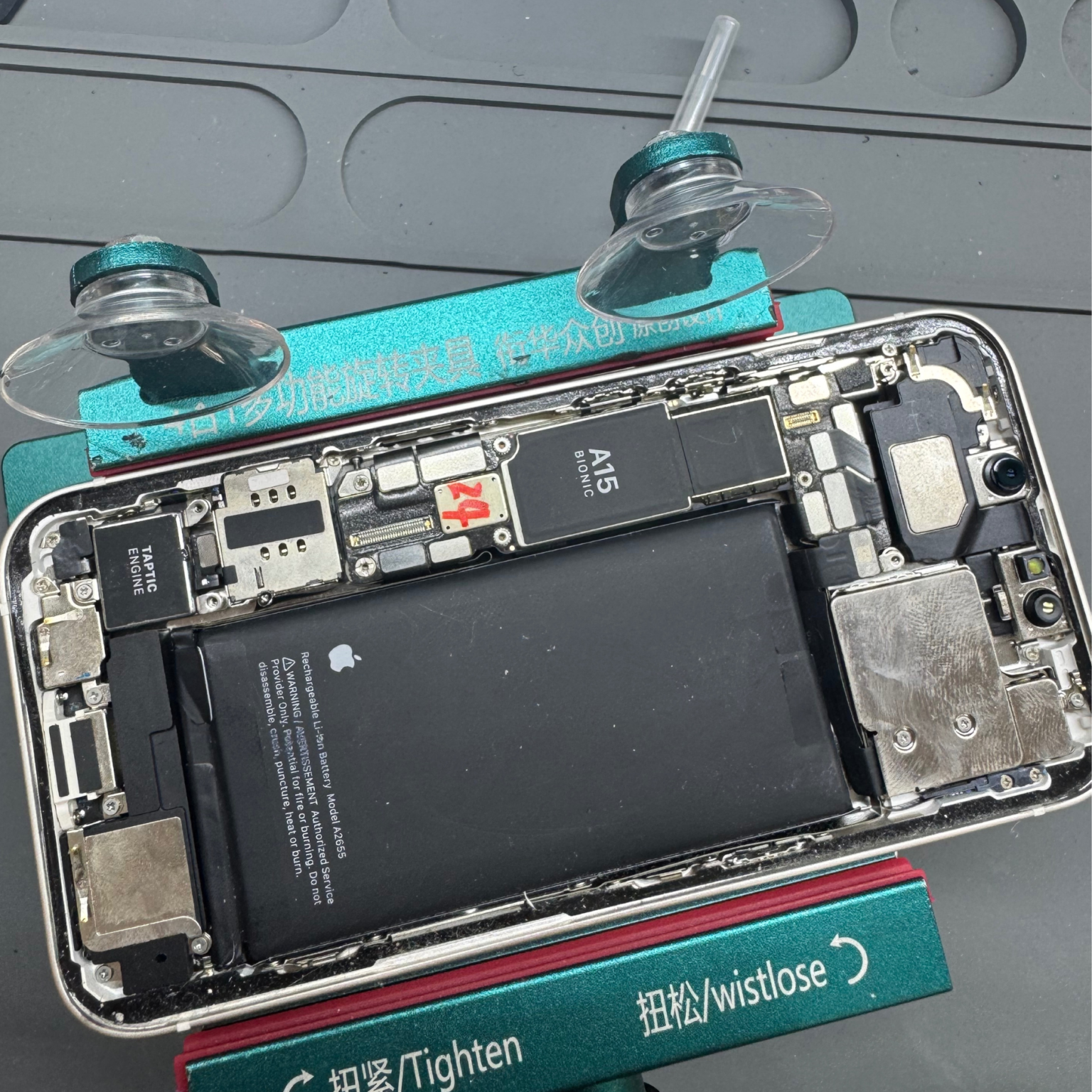 Post para instagram montagem fotos Dia da Mulher preto e branco 3